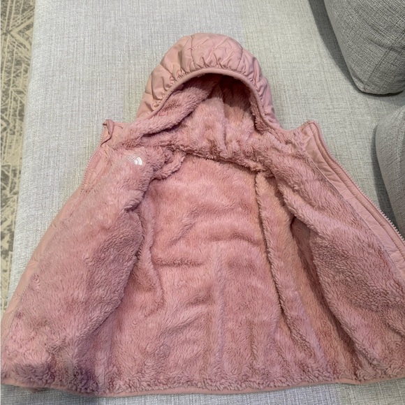 The North Face
Kids' Mossbud Swirl Reversible Water Repellent Hooded Jacket - Picture 6 of 8